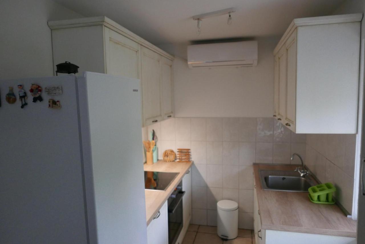 Vacation House "Pave" Povlja  Luaran gambar