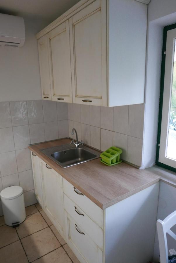 Vacation House "Pave" Povlja  Luaran gambar