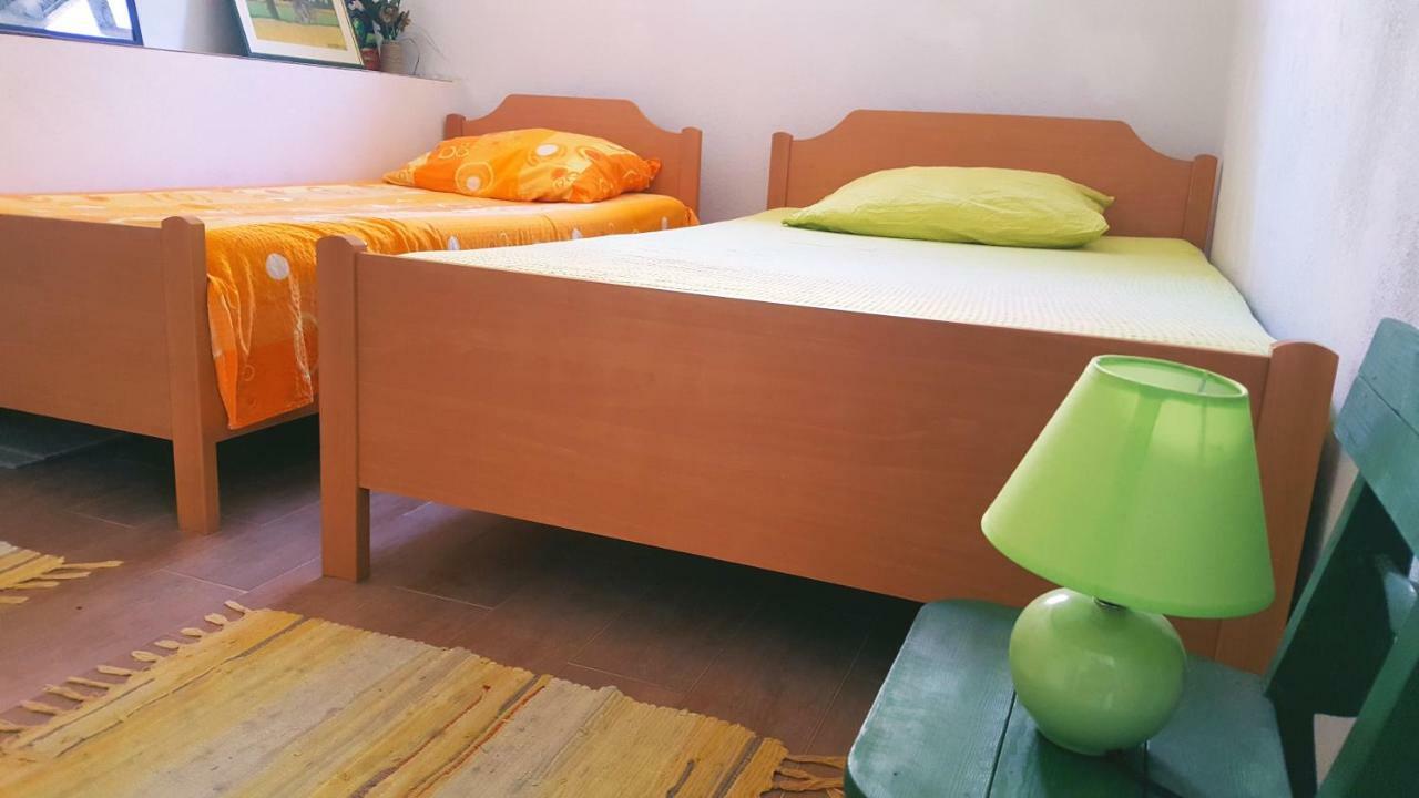 Vacation House "Pave" Povlja  Luaran gambar